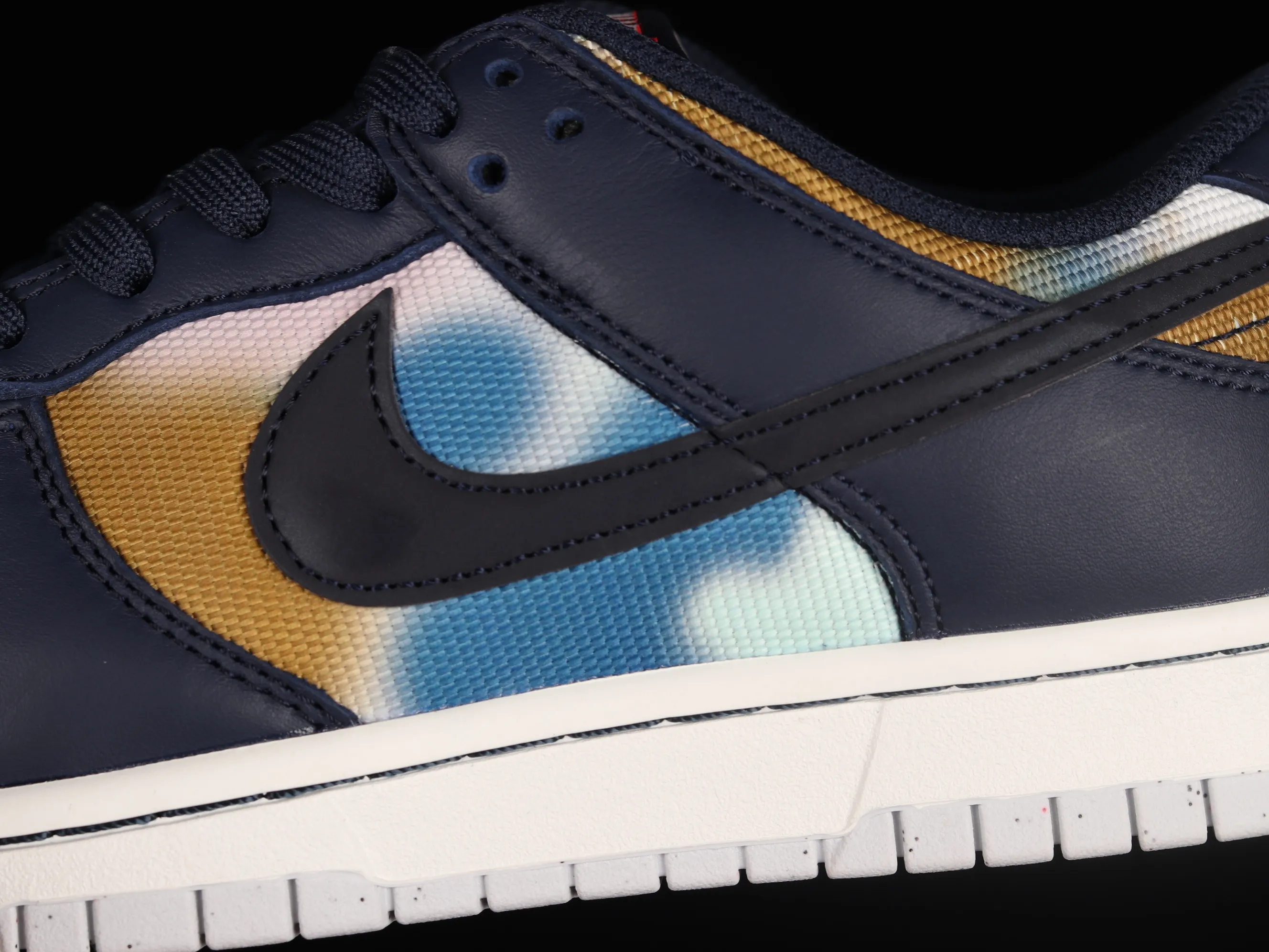 All Categories Nk SB Dunk Series Nk SB Dunk Low Low-top sneakers F version Nk Dunk Low "Graffiti" Street tie-dye graffiti SB low-top sports and leisure sneakers DM0108-400